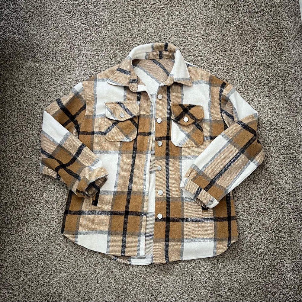 Oversized Tan and White Flannel